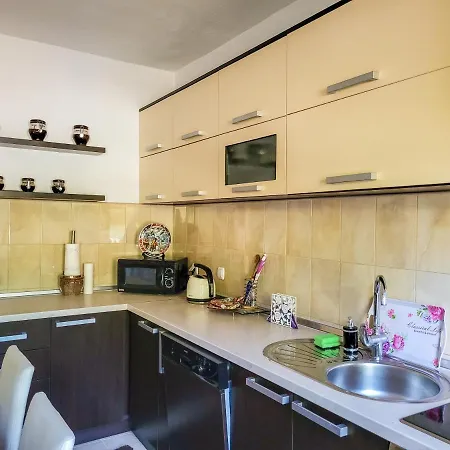 Nera-etwa 1 Apartamento *